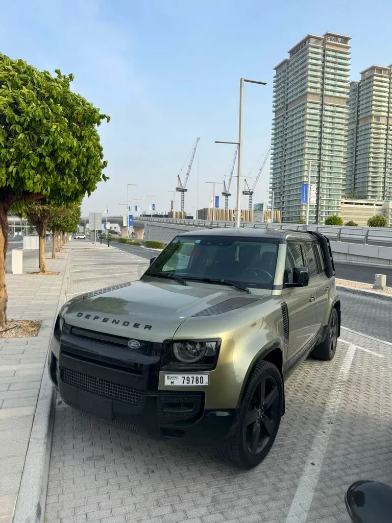 لاند روفر ديفندر 2020